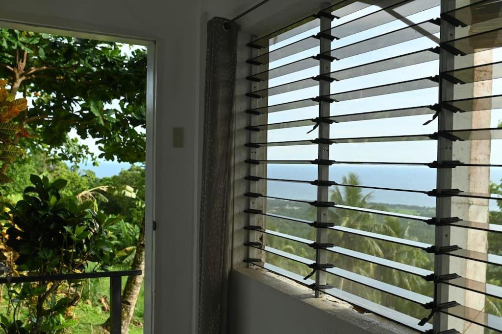 דירות ממבג'או The Balcony Of The Camiguin Island מראה חיצוני תמונה