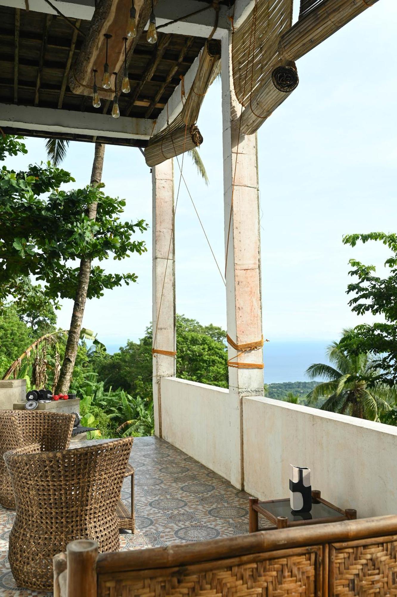 דירות ממבג'או The Balcony Of The Camiguin Island מראה חיצוני תמונה